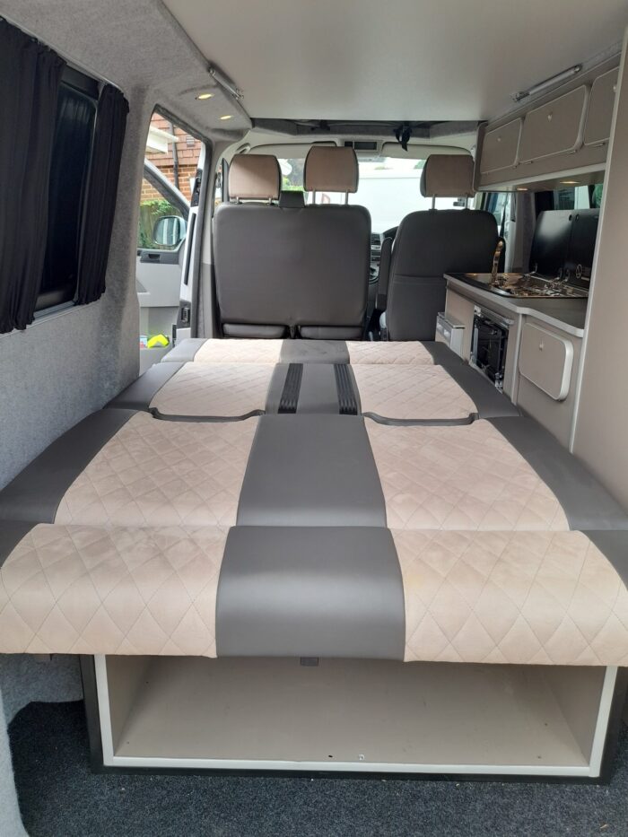 VW T5 SWB TRENDLINE AC EXPEDITION CAMPERS MONTE CARLO 2.0 L 2 Plus 2 Berth with Air Conditioning and Grill, Plus Rear Central Heating..£32,995 - Image 13