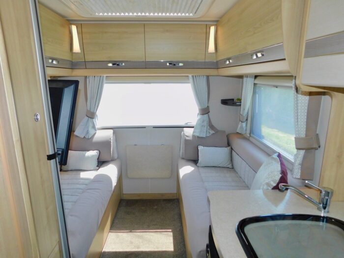 Elddis Sussex Fontwell Special Edition 196 Peugeot 2.0 Hdi with 6 Berth and 6 Seatbelts and Front and Rear Lounge and Dining Areas and with Only 16,800 miles from New in November 2016. £44,999 - Image 9