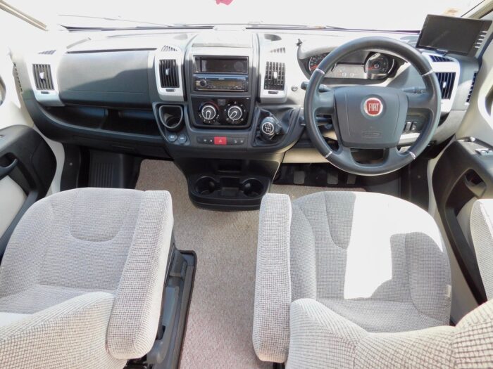 Hymer EXSIS T 588. 2018 Luxury Compact 2 Berth with Twin Beds Over the Huge Garage. 4 x Seatbelts. Plated at 3500 Kgs. **ULEZ COMPLIANT** £58,999 - Image 14
