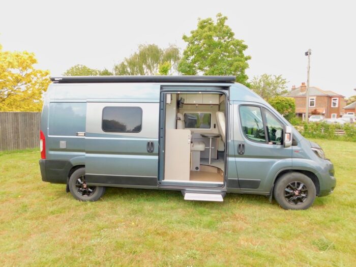 Burstner City Car C600 Harmony Line Fiat 2.3 AUTOMATIC Luxury Compact 2 to 3 Berth under 6m Long and Only 14,580 miles from New 2019 £54,999 - Image 33