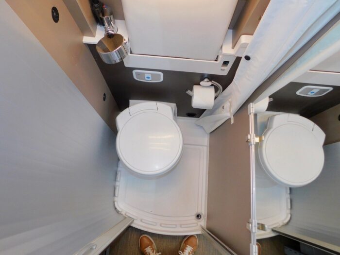 Burstner City Car C600 Harmony Line Fiat 2.3 AUTOMATIC Luxury Compact 2 to 3 Berth under 6m Long and Only 14,580 miles from New 2019 £54,999 - Image 22