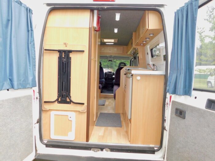 2003 WILDAX CONSTELLATION 2.2 HDI MANUAL Gearbox. 2 BERTH Campervan . 5.99m  £20,999 - Image 9