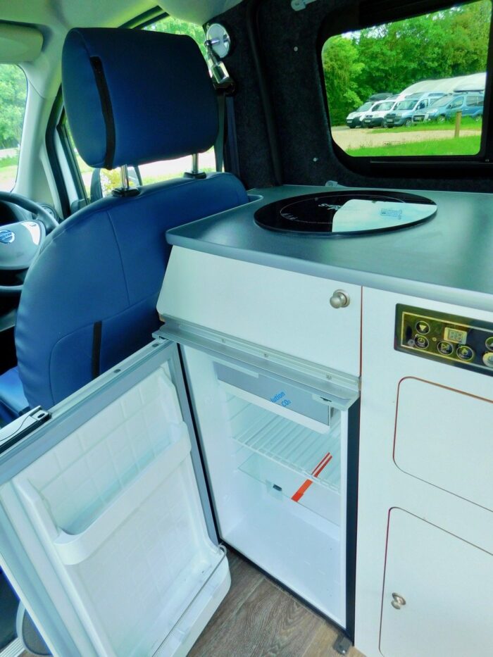 Sussex Campervans Nissan EV200 AUTOMATIC 2 to 3 Berth All Electric Campervan. 2021 with Only 5,632 miles and ONLY 4.4m Long. Superb to Drive. £47,999 - Image 18