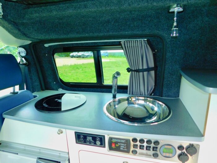 Sussex Campervans Nissan EV200 AUTOMATIC 2 to 3 Berth All Electric Campervan. 2021 with Only 5,632 miles and ONLY 4.4m Long. Superb to Drive. £47,999 - Image 4