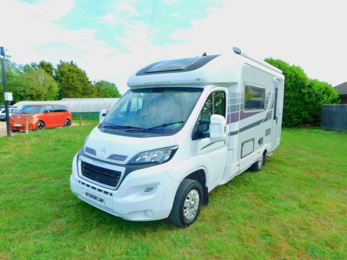 Auto-Sleeper Broadway Luxury 2 Berth. Peugeot 2.0L. 2017 with Only 21,153 Miles from New. Only 6.28m Long. £47,999 - Image 31