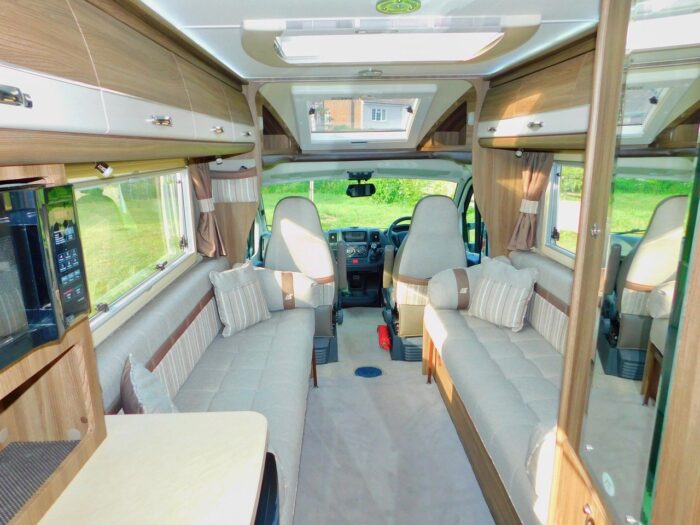 Auto-Sleeper Broadway Luxury 2 Berth. Peugeot 2.0L. 2017 with Only 21,153 Miles from New. Only 6.28m Long. £47,999 - Image 19