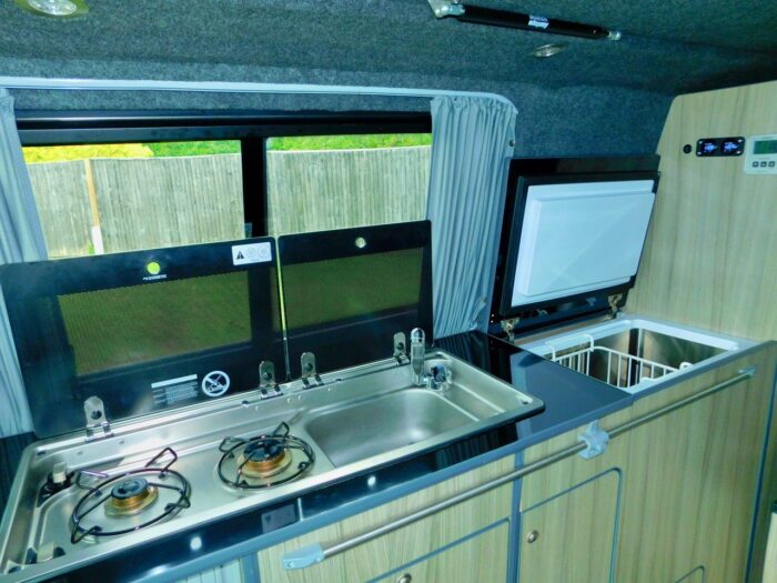 VW LWB 2.0L T32 Professional Conversion 2 Plus 2 Berth Highline. 2014 with Full Service History. Only 2 Owners from New. £27,999 - Image 23