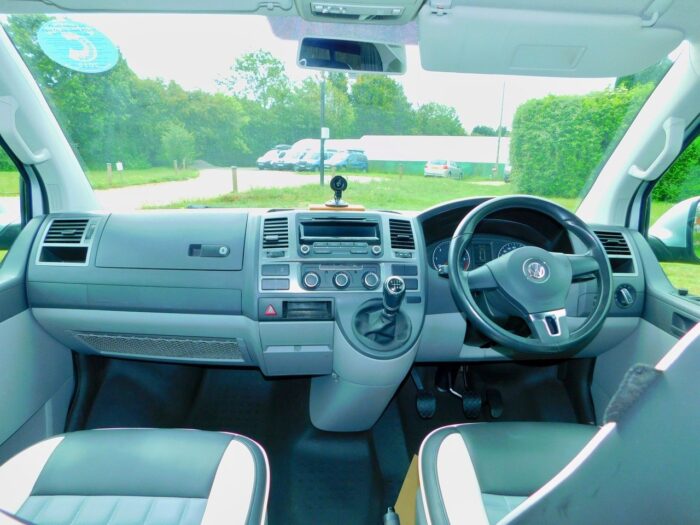 VW LWB 2.0L T32 Professional Conversion 2 Plus 2 Berth Highline. 2014 with Full Service History. Only 2 Owners from New. £27,999 - Image 22