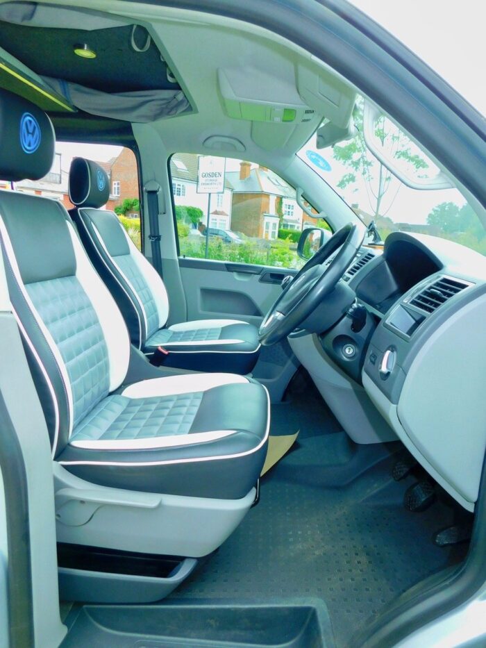 VW LWB 2.0L T32 Professional Conversion 2 Plus 2 Berth Highline. 2014 with Full Service History. Only 2 Owners from New. £27,999 - Image 21