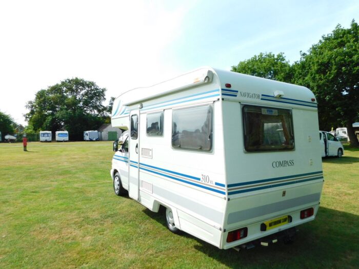 VW 2.4 diesel Compass Navigator 310 RL 4 Berth with Rear Lounge. £22,999 Extensively Refurbished - Image 27