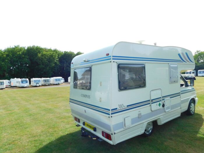 VW 2.4 diesel Compass Navigator 310 RL 4 Berth with Rear Lounge. £22,999 Extensively Refurbished - Image 25