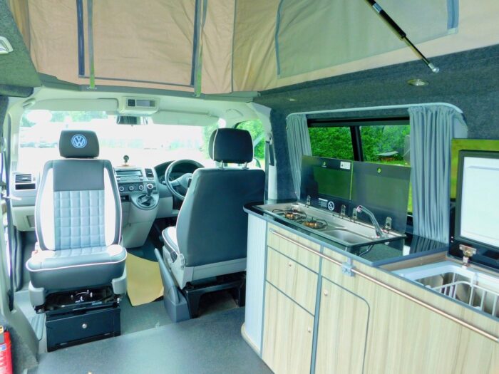 VW LWB 2.0L T32 Professional Conversion 2 Plus 2 Berth Highline. 2014 with Full Service History. Only 2 Owners from New. £27,999 - Image 11