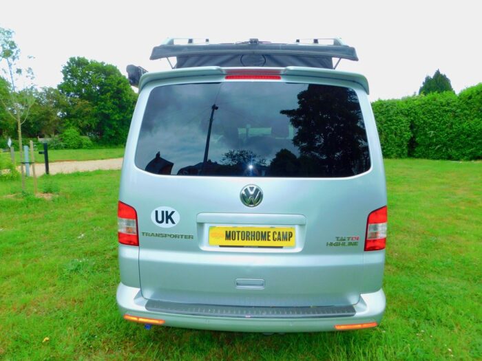VW LWB 2.0L T32 Professional Conversion 2 Plus 2 Berth Highline. 2014 with Full Service History. Only 2 Owners from New. £27,999 - Image 6