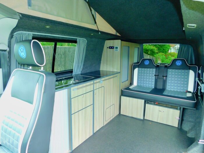 VW LWB 2.0L T32 Professional Conversion 2 Plus 2 Berth Highline. 2014 with Full Service History. Only 2 Owners from New. £27,999 - Image 3