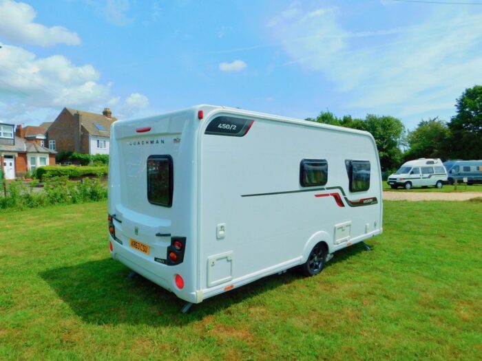 Coachman Vision 450/2 Luxury 2 Berth Compact Caravan with Motor Mover. 2015. £11,450 - Image 15