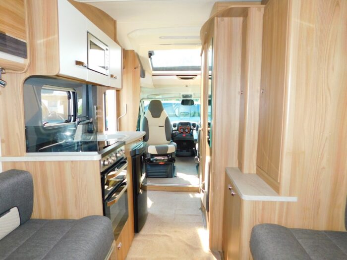 Bessacarr 462 Luxury 2 Berth with Huge REAR U SHAPE LOUNGE. Only 6.43m Long. Ultimate Specification. ULEZ Compliant.. £39,999 - Image 22