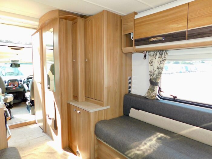 Bessacarr 462 Luxury 2 Berth with Huge REAR U SHAPE LOUNGE. Only 6.43m Long. Ultimate Specification. ULEZ Compliant.. £39,999 - Image 21