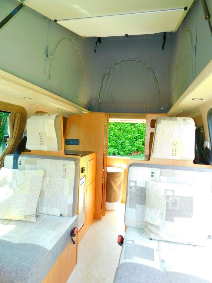 Hillside Leisure Cromford VW 2.0 Tdi 140 Bhp Highline with the Dsg AUTOMATIC Transmission. Award Winning Luxury Campervan with Rear Washroom with Flushing TOILET. 2014. £39,999 - Image 10