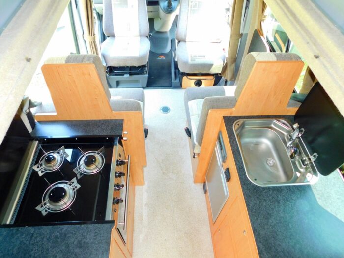 Hillside Leisure Cromford VW 2.0 Tdi 140 Bhp Highline with the Dsg AUTOMATIC Transmission. Award Winning Luxury Campervan with Rear Washroom with Flushing TOILET. 2014. £39,999 - Image 14