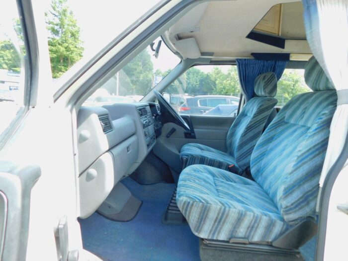 VW 2.0 Petrol Holdsworth Villa 2 Plus 2 Berth Campervan £12,999 - Image 15