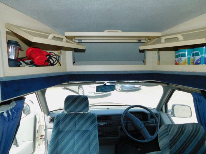 VW 2.0 Petrol Holdsworth Villa 2 Plus 2 Berth Campervan £12,999 - Image 7