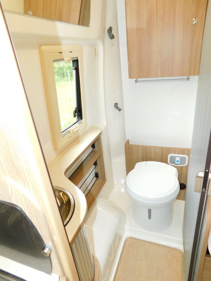 Rapido V56 Luxury 3 Berth with Double Bed and Single Bed. One Owner and Low Mileage from New  £51,999 ULEZ Exempt - Image 19