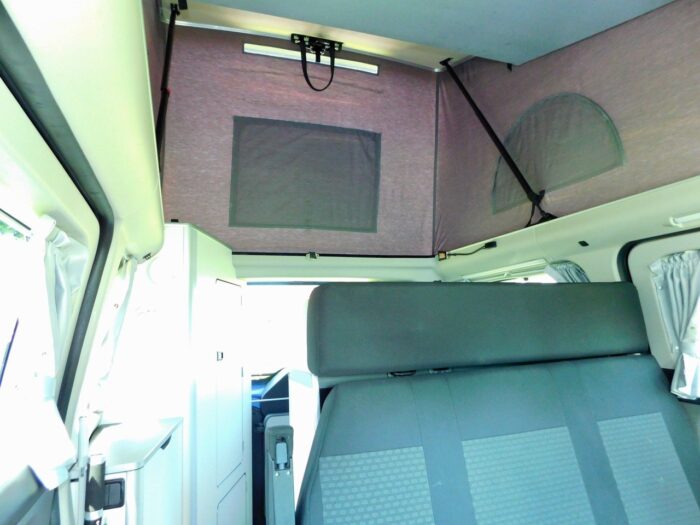 Westfalia Nugget 2020 70 plate Pop-Top Campervan Ford Transit, 2x Double Beds – 4x Berth & 5x Travelling Seats, 185 BHp Manual Gearbox – Super Specification With Full Service History! £44,999 - Image 4