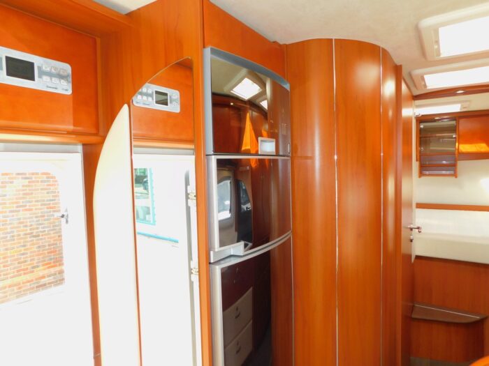Concorde Credo Emotion 713H Fiat 3.0 L 180 bhp Automatic Luxury 4 Berth with Large Garage for a Scooter etc. £65,999 - Image 28