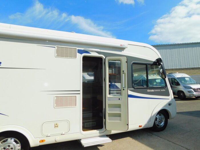 Concorde Credo Emotion 713H Fiat 3.0 L 180 bhp Automatic Luxury 4 Berth with Large Garage for a Scooter etc. £65,999 - Image 12