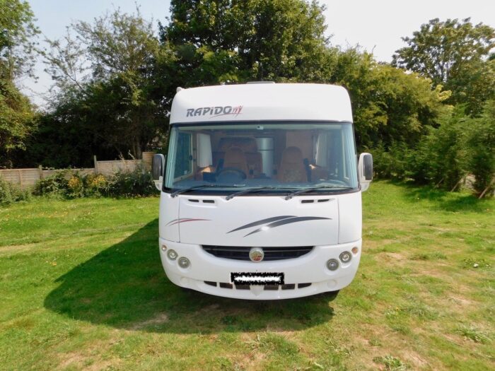 Rapido 927F Luxury 4 Berth Motorhome with 4 x Seat Belts. Fiat 2.8 Hdi with Spacious Lounge and 2 x Double Beds. Only 5.99m Long. £32,000 - Image 33