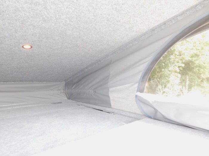 Wheelhome Panache 2 Plus 2 Berth Campervan. With Additional Danbury Conversion Making it and 2 plus 2 Berth Only 4.75m or 15 feet 7 inches Long. Only 66,000 miles from New £19,999 - Image 12