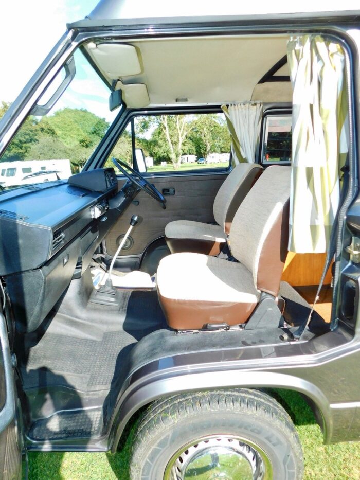 1983 VW T25 Caravelle1.9 Water Cooled with 5 Speed gearbox.  Auto-Sleeper Campervan in SUPERB Condition with POWER  STEERING and Only 52,278 miles from New. £25,999 - Image 33