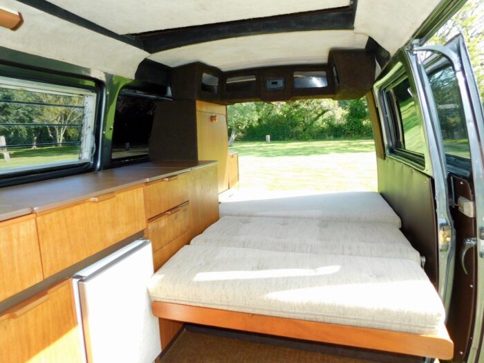 1983 VW T25 Caravelle1.9 Water Cooled with 5 Speed gearbox.  Auto-Sleeper Campervan in SUPERB Condition with POWER  STEERING and Only 52,278 miles from New. £25,999 - Image 3