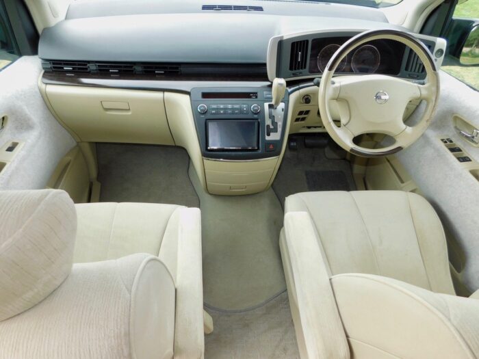 Nissan Elgrand Highway Star 2.5 Petrol AUTOMATIC Switchable from 2 wd to 4 wd. 2 Plus 2 Berth by Free Spirit Campervans £23,999 - Image 19