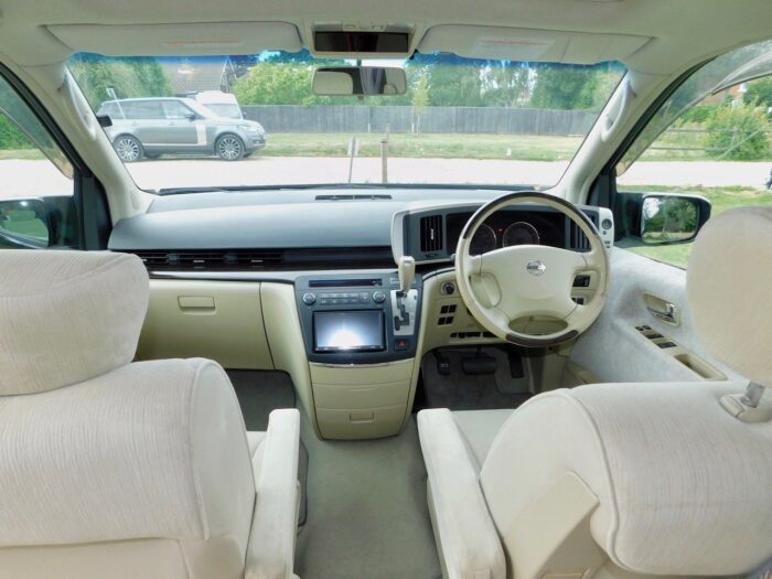 Nissan Elgrand Highway Star 2.5 Petrol AUTOMATIC Switchable from 2 wd to 4 wd. 2 Plus 2 Berth by Free Spirit Campervans £23,999 - Image 18