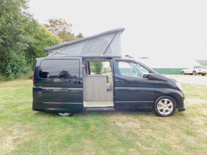 Nissan Elgrand Highway Star 2.5 Petrol AUTOMATIC Switchable from 2 wd to 4 wd. 2 Plus 2 Berth by Free Spirit Campervans £23,999 - Image 12