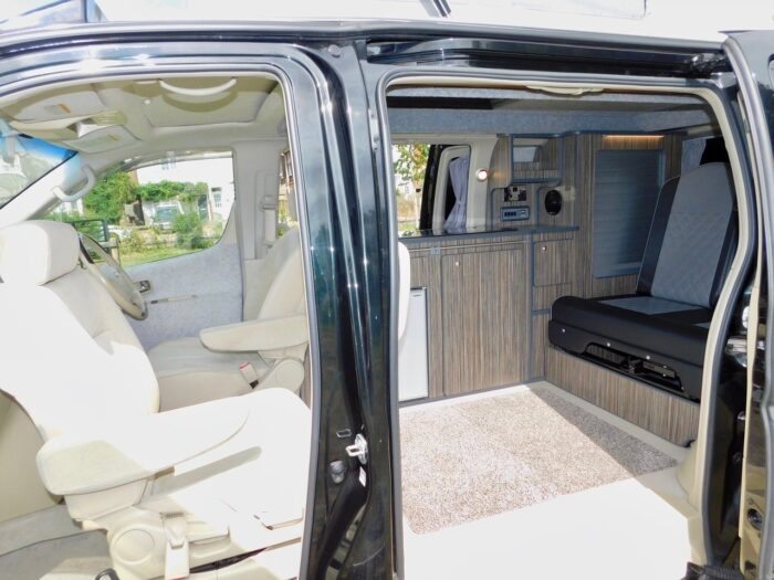 Nissan Elgrand Highway Star 2.5 Petrol AUTOMATIC Switchable from 2 wd to 4 wd. 2 Plus 2 Berth by Free Spirit Campervans £23,999 - Image 10