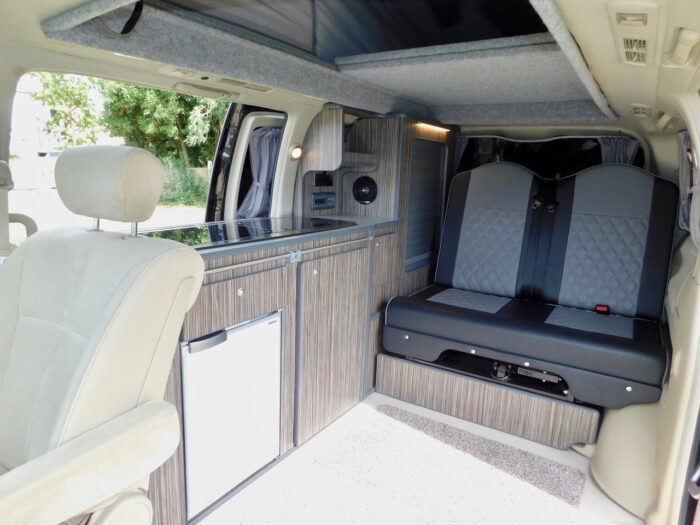 Nissan Elgrand Highway Star 2.5 Petrol AUTOMATIC Switchable from 2 wd to 4 wd. 2 Plus 2 Berth by Free Spirit Campervans £23,999 - Image 9