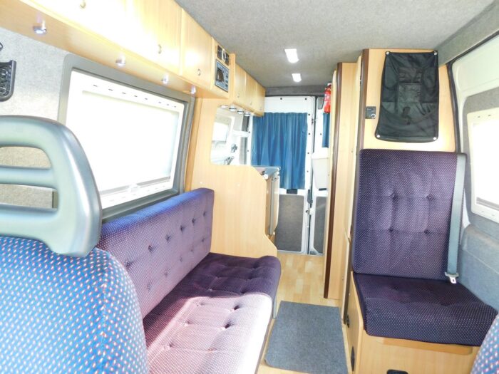 2003 WILDAX CONSTELLATION 2.2 HDI MANUAL Gearbox. 2 BERTH Campervan . 5.99m  £20,999 - Image 7