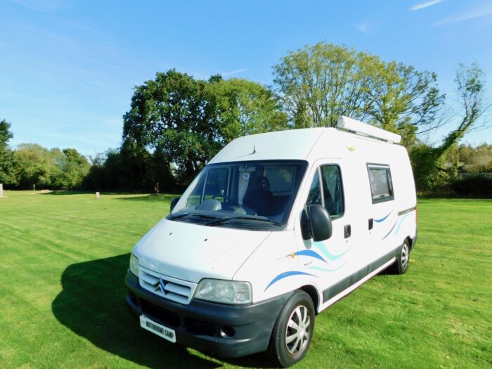 2003 WILDAX CONSTELLATION 2.2 HDI MANUAL Gearbox. 2 BERTH Campervan . 5.99m  £20,999 - Image 3