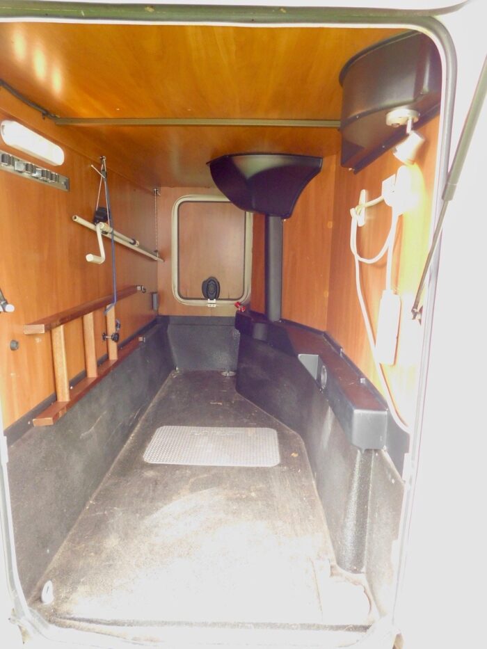 Laika Rexosline 680 LHD with Automatic Gearbox 5 Berth with 4 x Seat Belts. Late 2008 with only 71,000 miles from New with FSH.. £36,999 - Image 7
