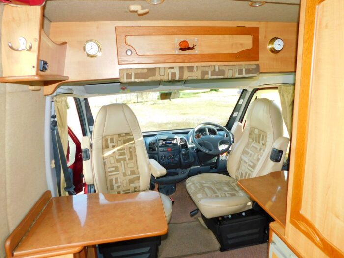 IH Savannah Tio R Luxury 2 Berth Campervan with U Shape REAR LOUNGE. Fiat 2.8 Jtd with Only 60,000 miles from NEW. Only 5.6m Long £24,999 - Image 19