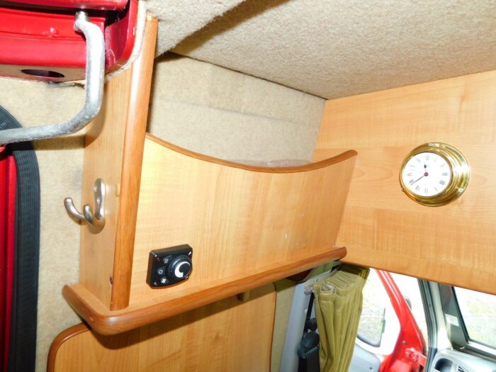 IH Savannah Tio R Luxury 2 Berth Campervan with U Shape REAR LOUNGE. Fiat 2.8 Jtd with Only 60,000 miles from NEW. Only 5.6m Long £24,999 - Image 2
