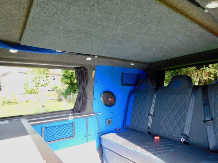 2006 VW T5 Transporter with a T6 front end conversion and rear tailgate. £18,999 - Image 15