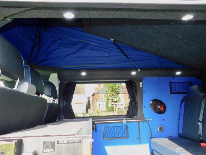 2006 VW T5 Transporter with a T6 front end conversion and rear tailgate. £18,999 - Image 10