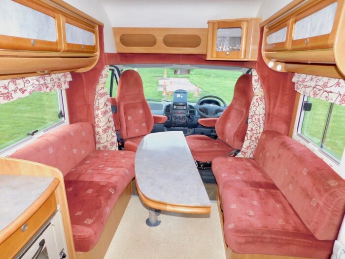 RAPIDO 786F Fiat 2.8 Jtd 4 Berth with Fixed Rear French DOUBLE Corner BED. Only 60,000 miles from New. £24,999 - Image 9