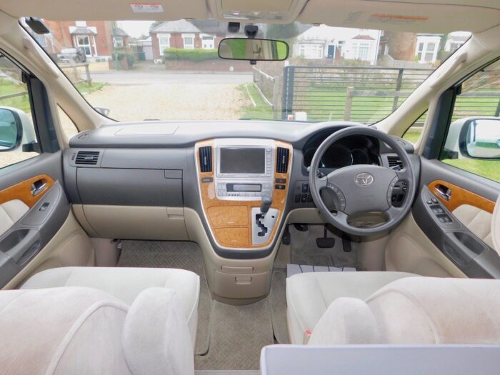 Toyota Alphard AUTOMATIC Petrol 2 Plus 2 Pop Top Campervan,  5 x 3 Point Seat Belts,  Extra Wide BED £22,999 - Image 8