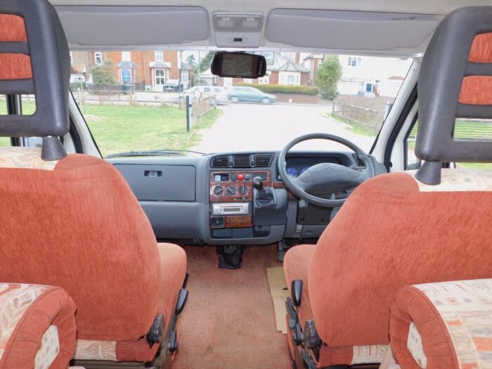 Autocruise Starquest  2.8 litre HDI Five Speed Manual Gearbox. Only 42,000 miles  (Deposit Now Taken) - Image 18