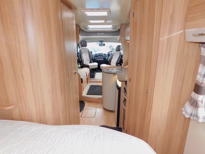 2016 Bailey Approach Autograph 730 Peugeot 2.2 HDi L3 Euro 5 (130 ps) Luxury  4 Berth Bed Motorhome with Island bed £44,999 - Image 17