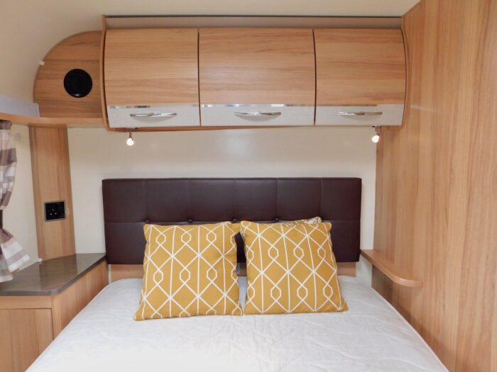 2016 Bailey Approach Autograph 730 Peugeot 2.2 HDi L3 Euro 5 (130 ps) Luxury  4 Berth Bed Motorhome with Island bed £44,999 - Image 16